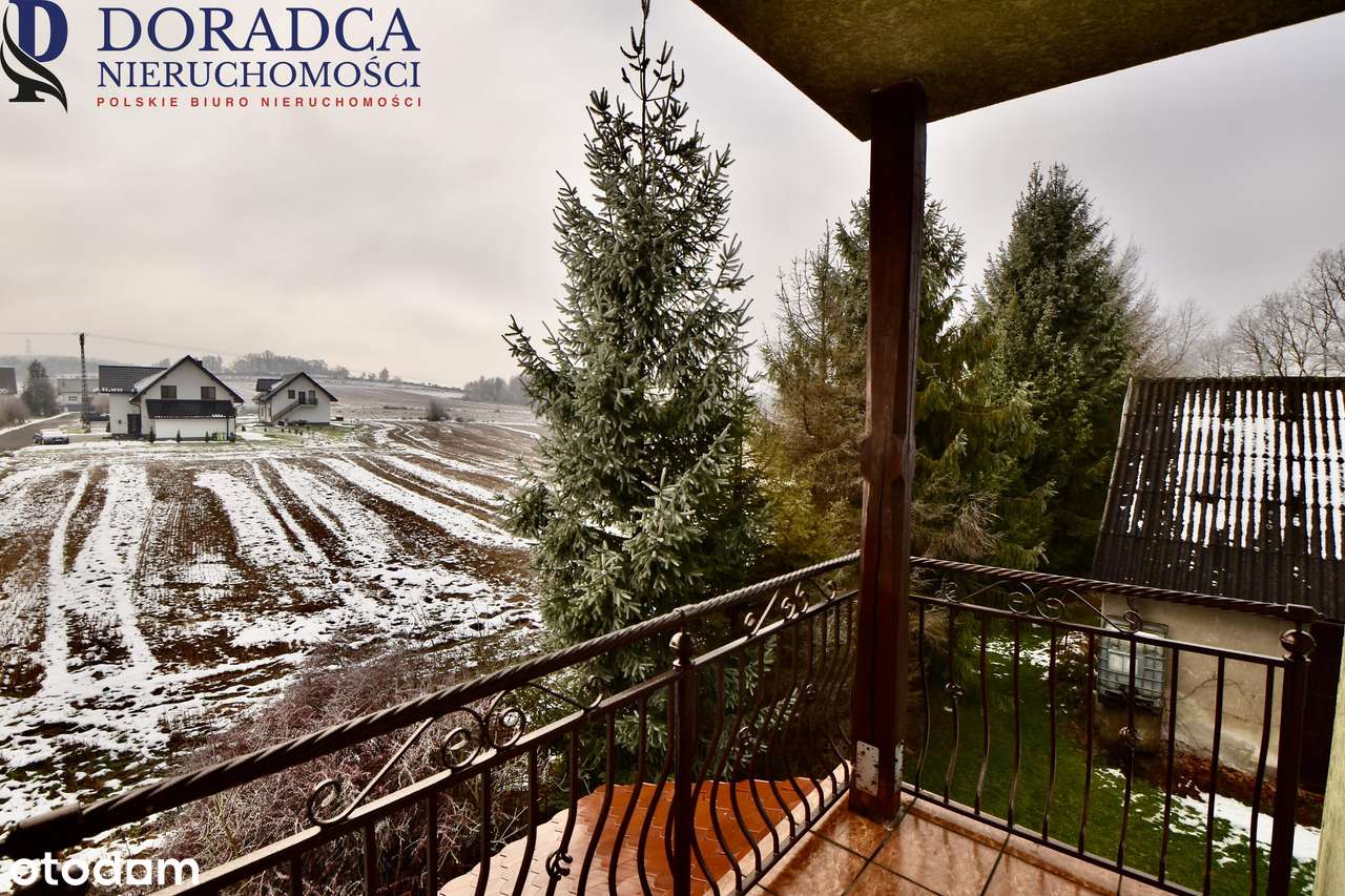 Piekny wyremontowany dom na dużej działce-11