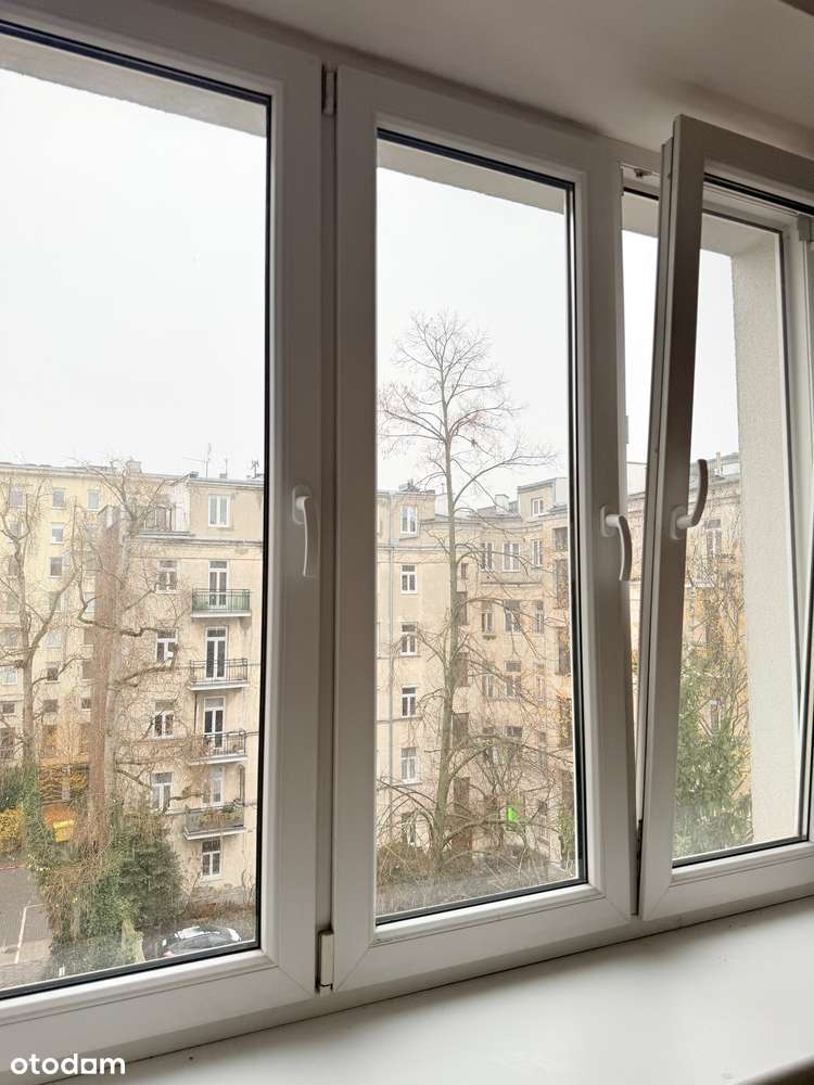 Urokliwa KAWALERKA+ KOMÓRKA w Kamienicy # DUŻY aneks kuchenny #PARKIET-2