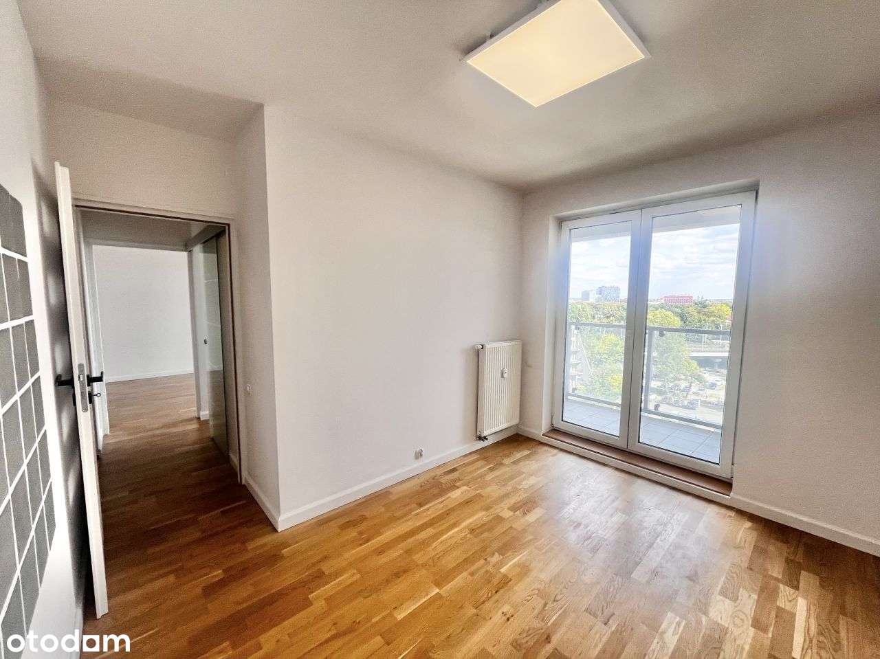 Doskonała inwestycja 2 pokoje i kuchnia, ogromna loggia CENTRUM MIASTA-8