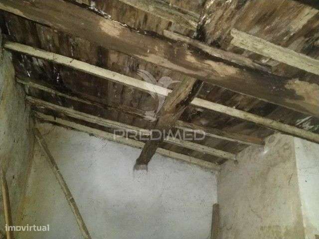 Casa em ruínas Alter Pedroso- Alter Chão - Grande imagem: 4/8