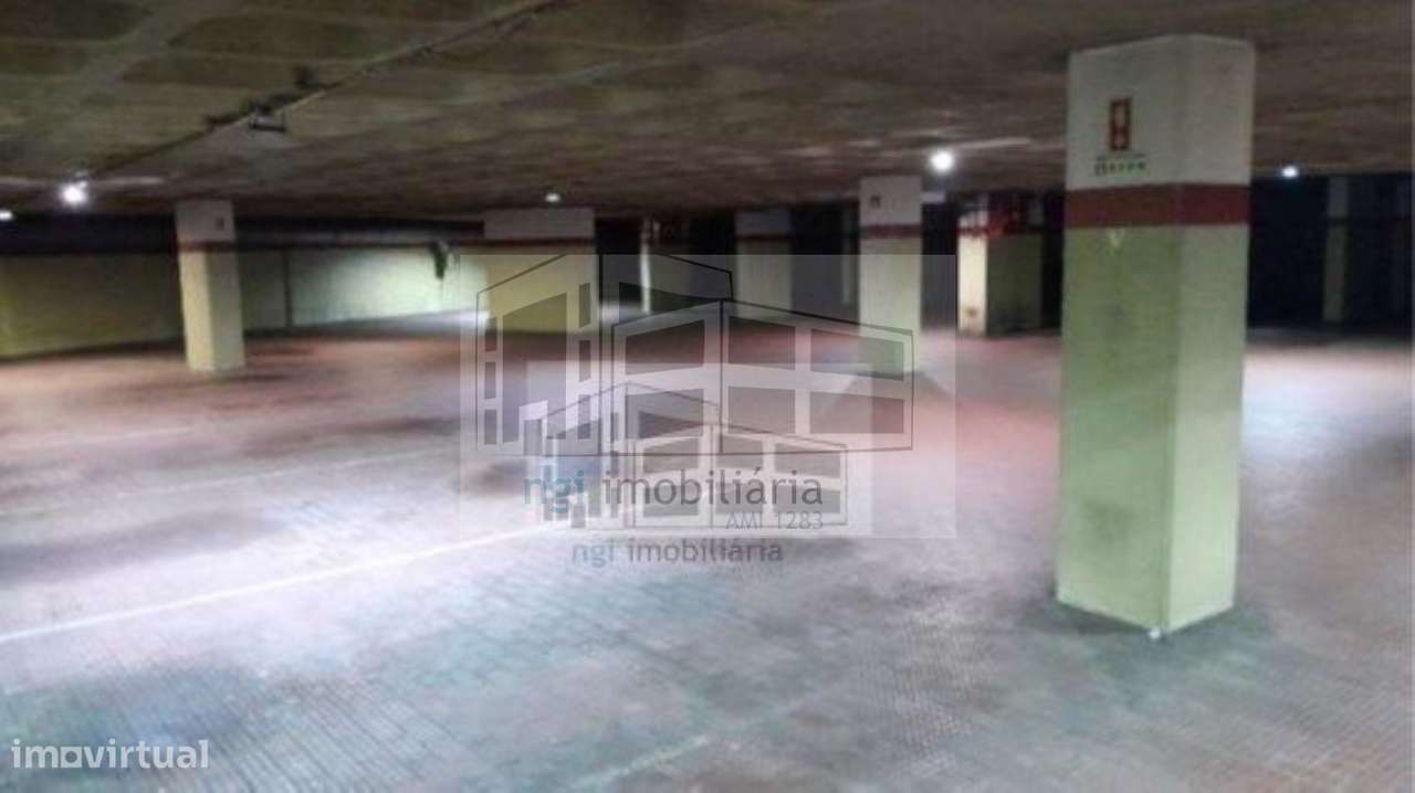 Armazém em Venteira - Amadora - Grande imagem: 5/11