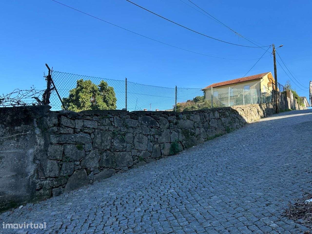 Terreno com projeto aprovado para moradia - Grande imagem: 5/8