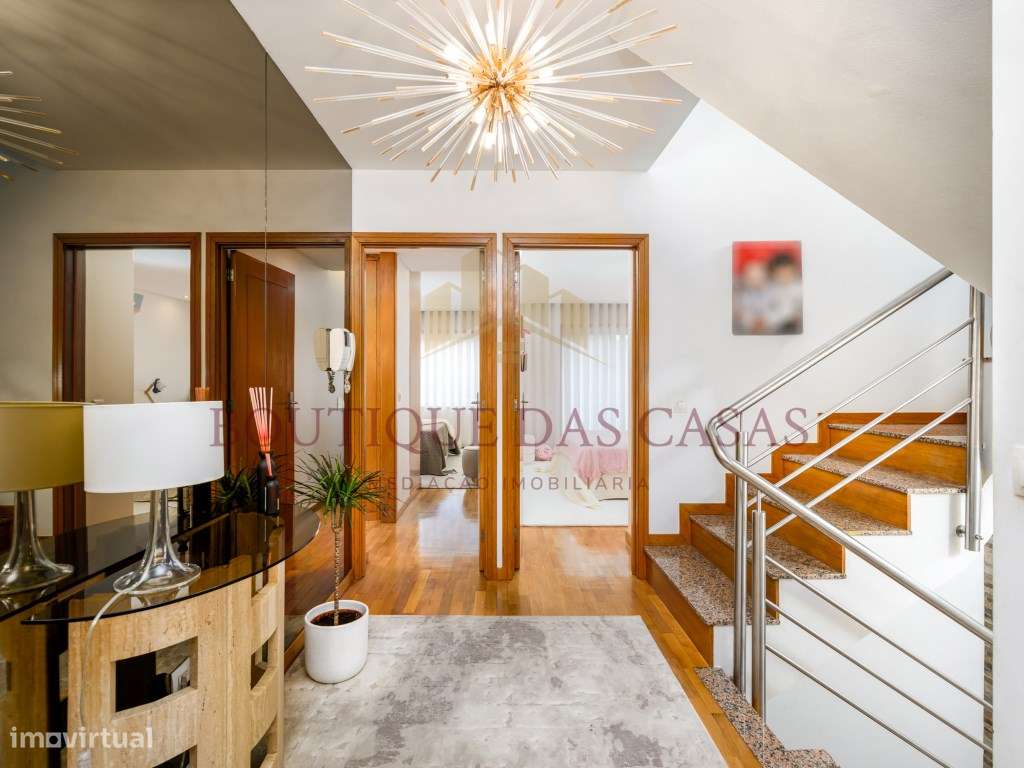 Moradia T5 em Perosinho-21