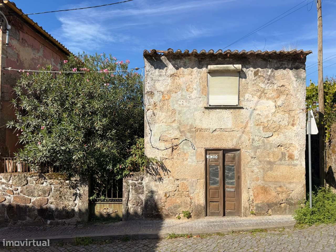 Moradia para restauro centro de vila verde-2
