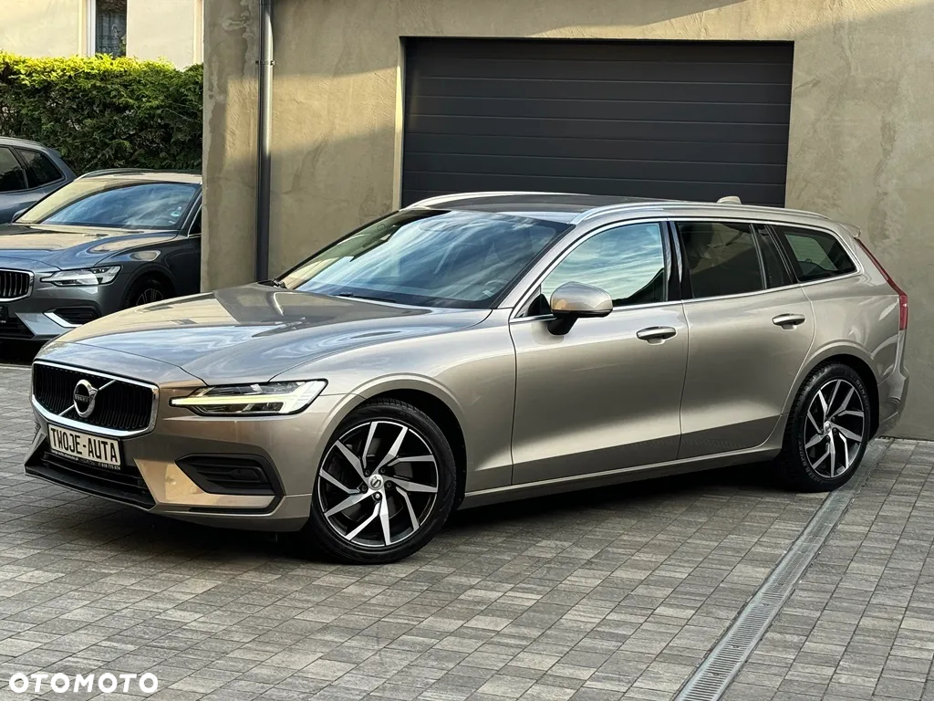 Volvo V60 T5 Geartronic Momentum Pro - 17