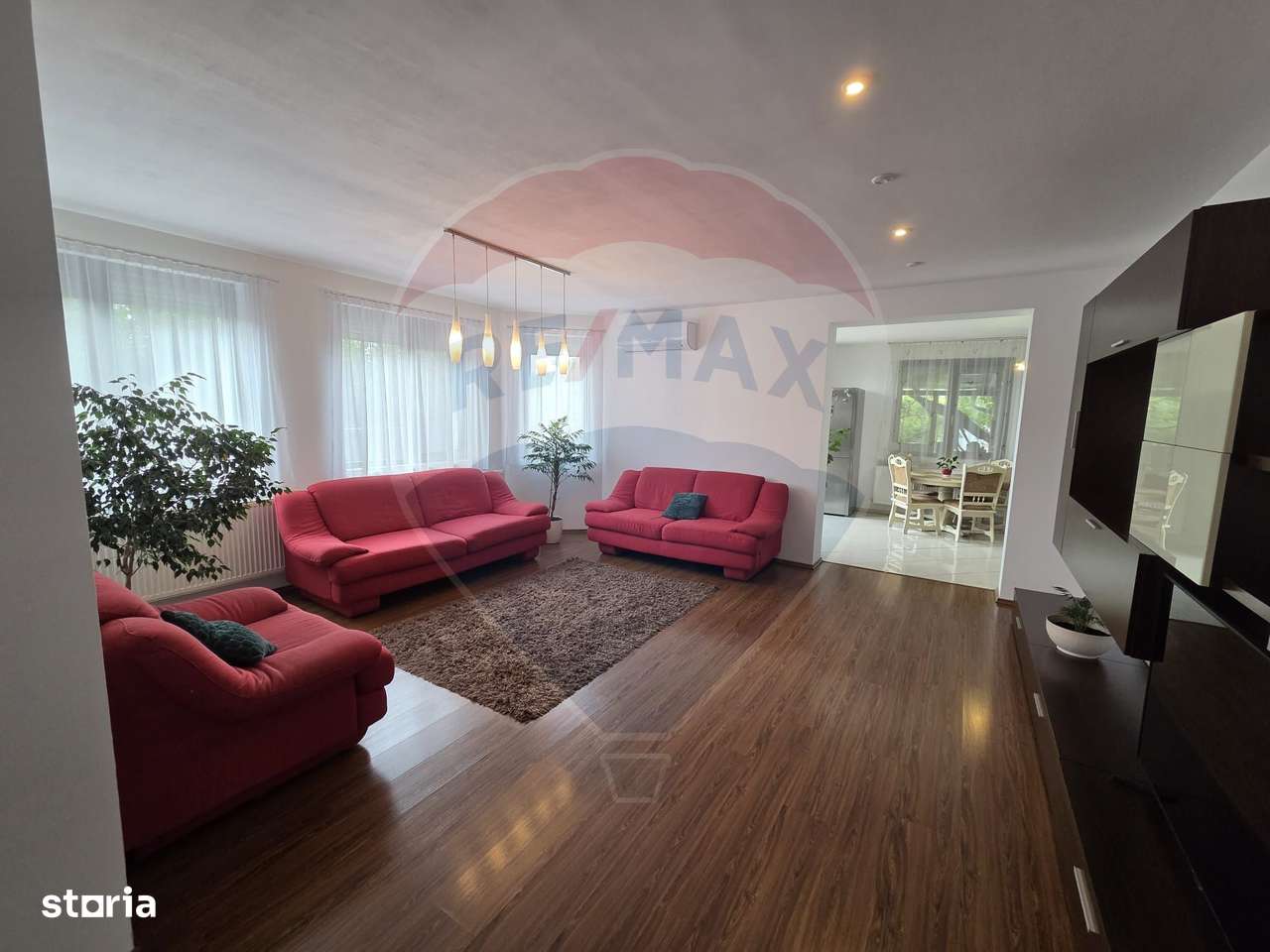 Casă de vis cu 4 dormitoare intr-o zona linistita din Salonta - Imagine principală: 4/20