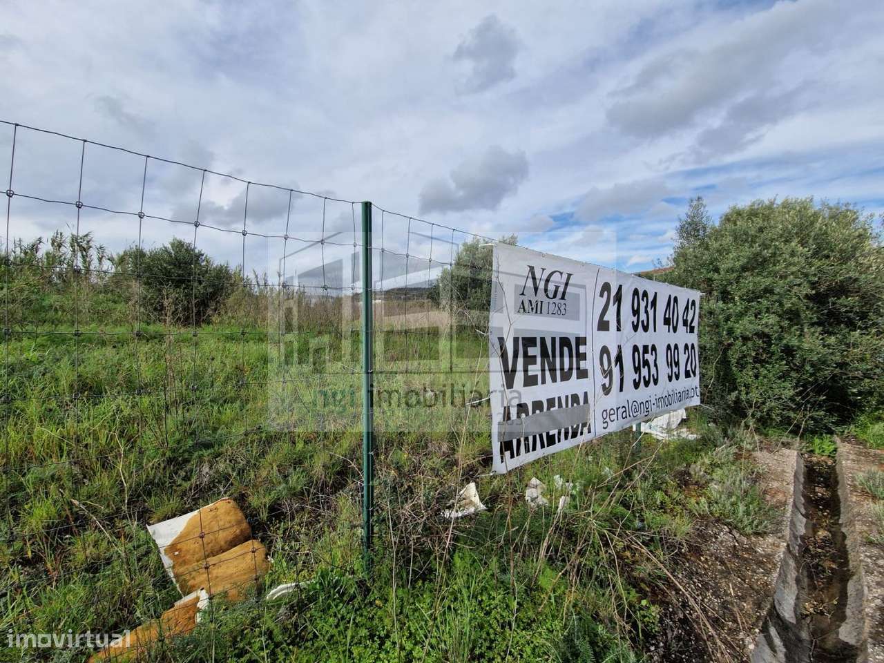 Terreno em São Julião do Tojal-6