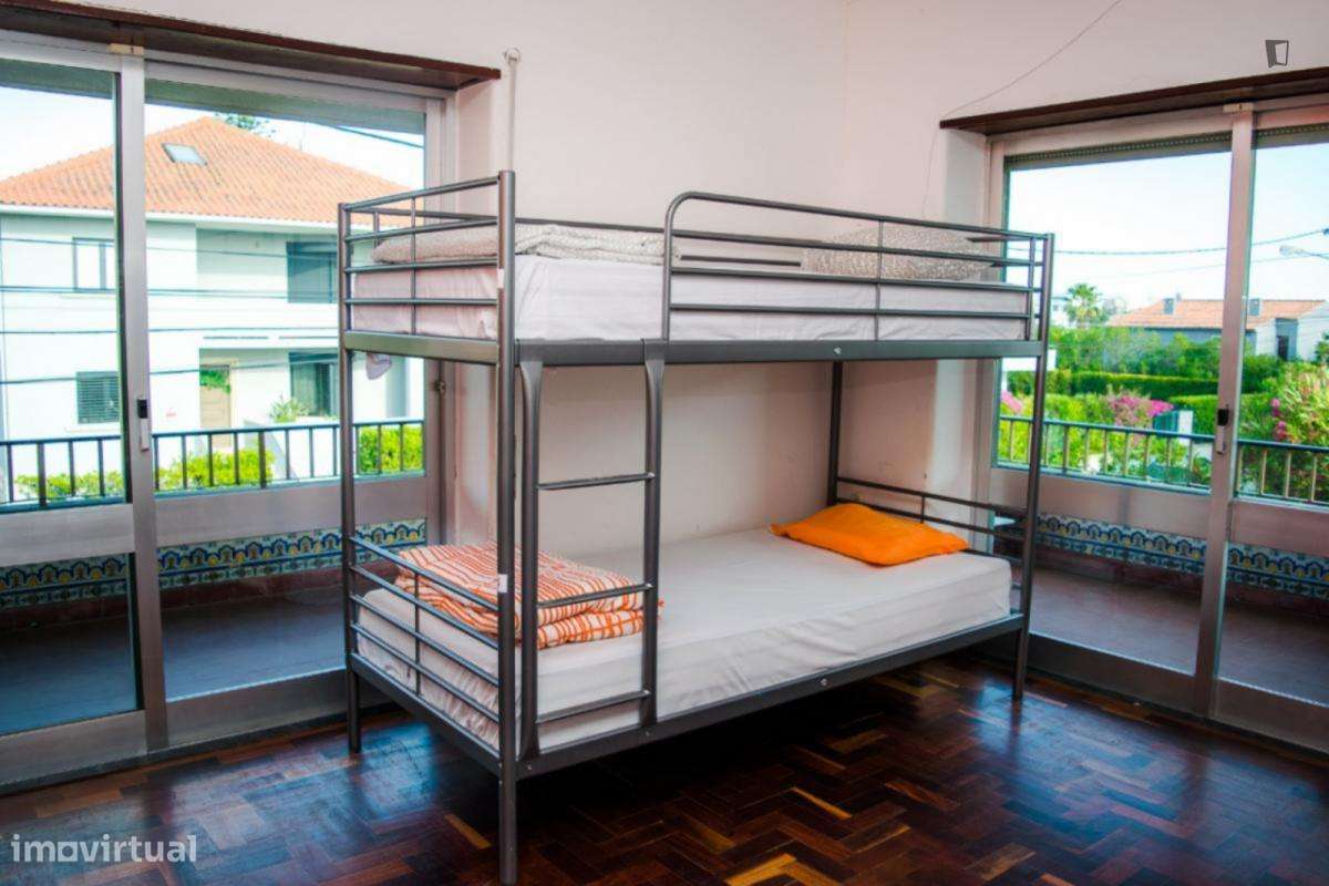 Cama - localizado em Carcavelos Lisbon - Grande imagem: 4/10