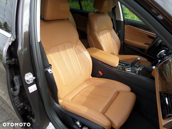 BMW Seria 5 520d Luxury Line sport - 21
