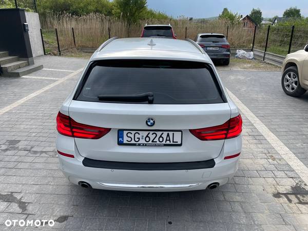 BMW Seria 5 520d Luxury Line sport - 7