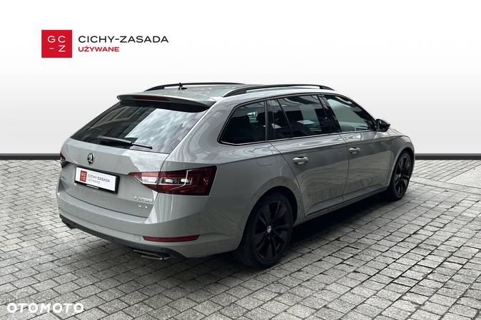 Skoda Superb 2.0 TSI 4x4 Sportline DSG - 5