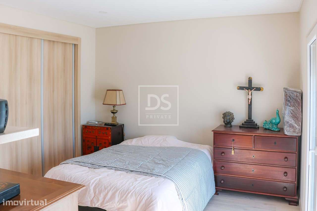 Moradia Moderna  T3 em Condomínio  - Próxima da Praia de Santa Cruz-15