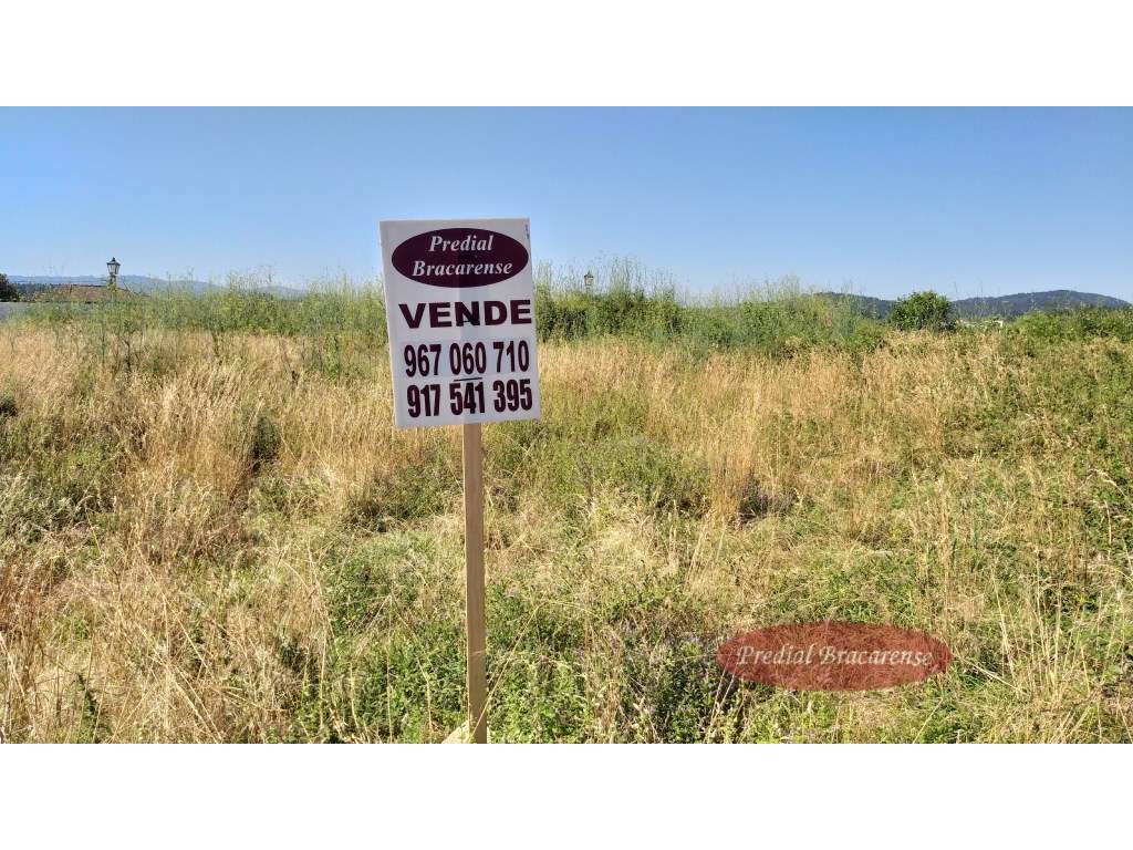 Lote para moradia individual no Pico, Vila Verde.-4