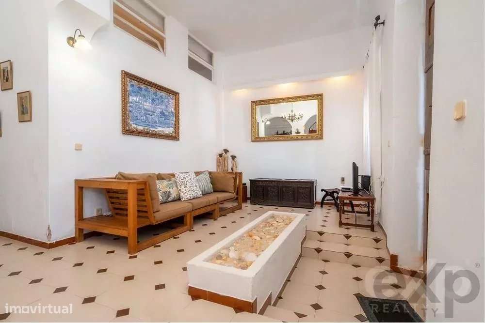 Fantástica moradia com 6 quartos e enormes terraços no centro da Fuzet - Grande imagem: 5/51