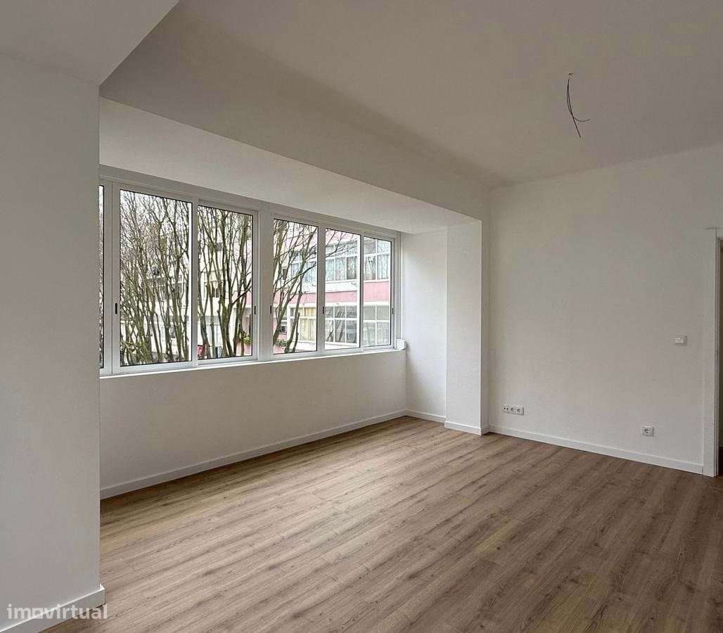 T1 Damaia | Renovado | Central - Grande imagem: 3/10