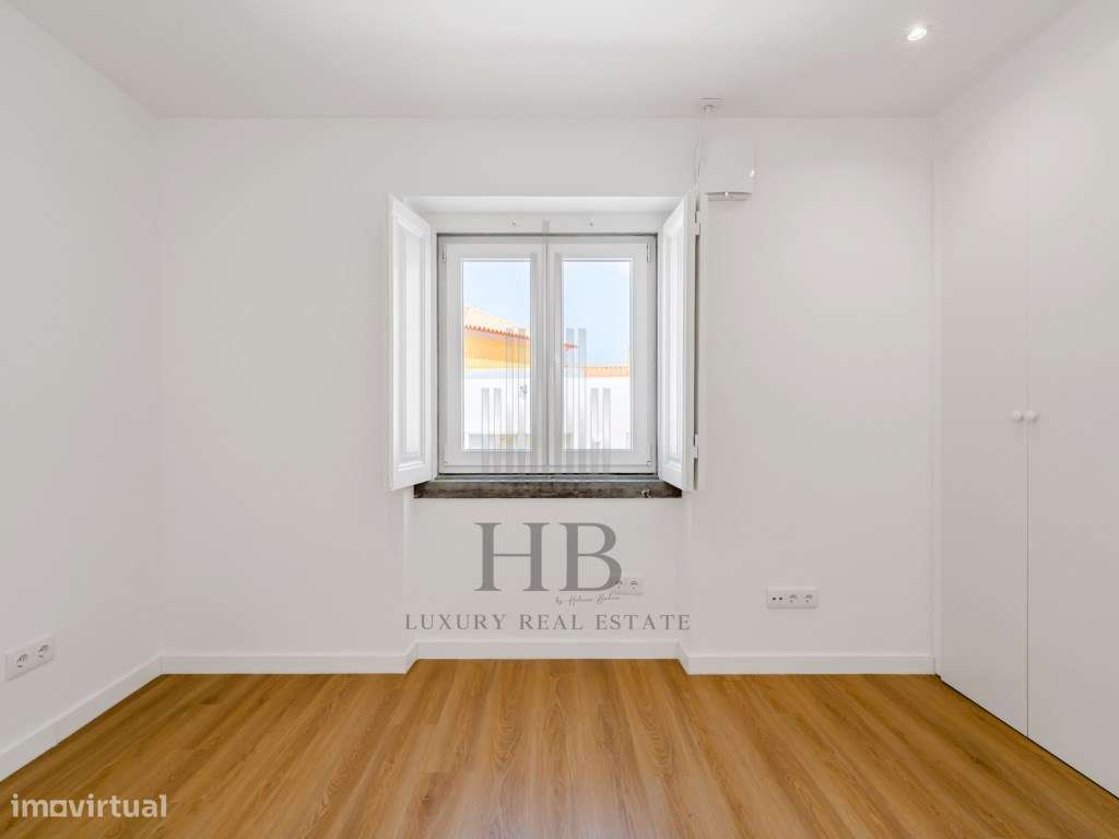 Andar de Moradia T2 + Anexo T1 Independente | Vista Mar e Serra | P...-35