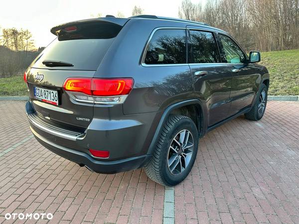 Jeep Grand Cherokee - 8