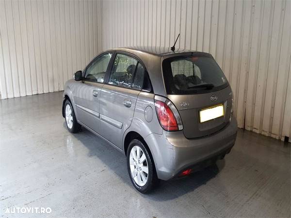 Aripa dreapta spate Kia Rio 2011 Hatchback 1.5 D D4FA - 3