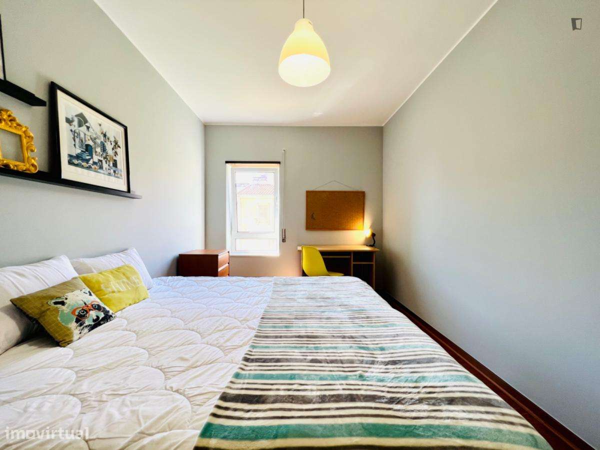Quarto - localizado em Olivais Coimbra - Grande imagem: 4/10