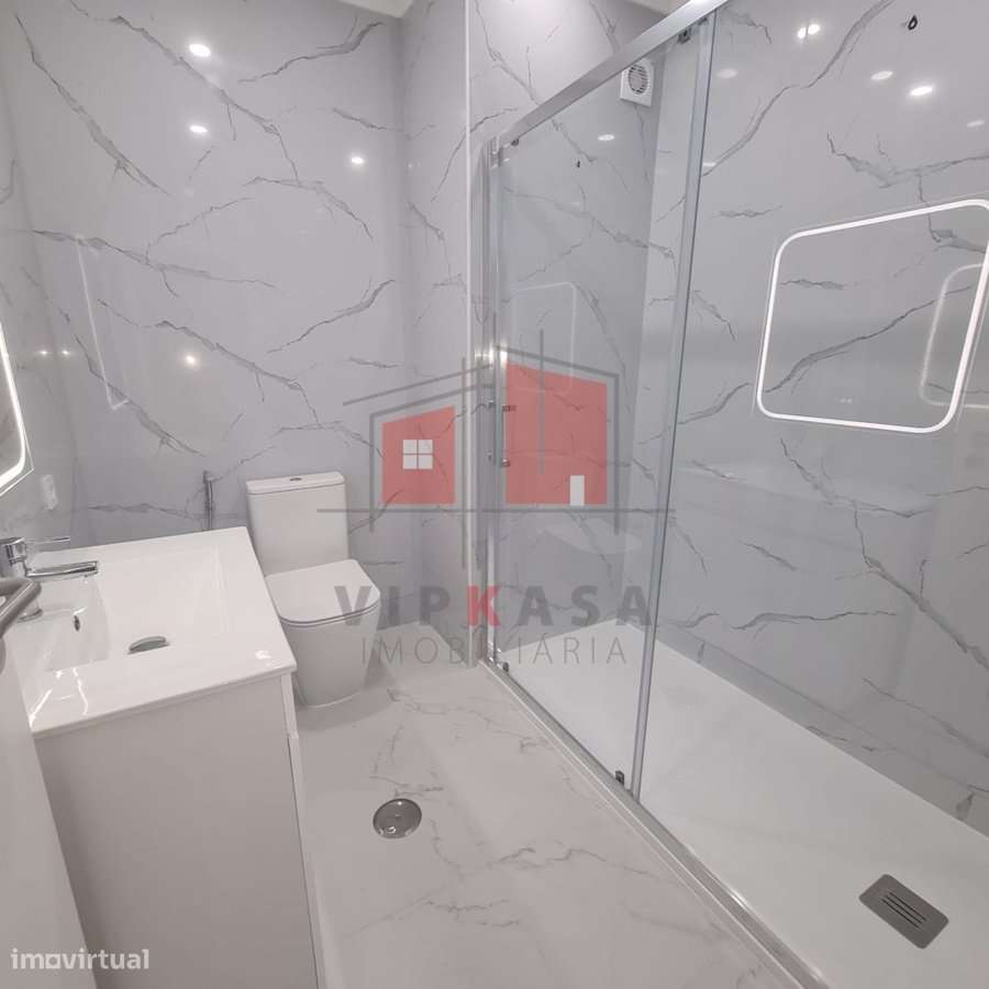 Apartamento T2 em Quarteira (Remodelado)-5