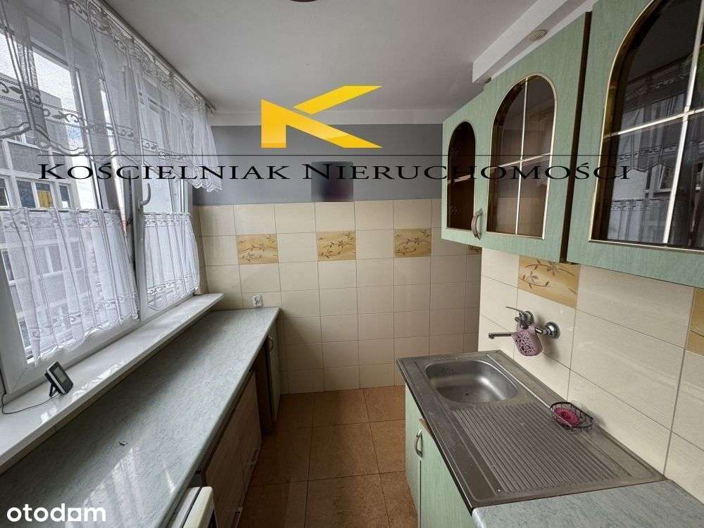 Trzy pok. z parkingiem w centrum miasta-5