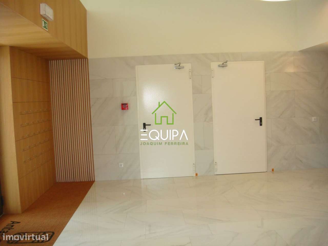 Apart. T-1, novo, no ultimo piso, com terraço e vistas para o Estádi-10