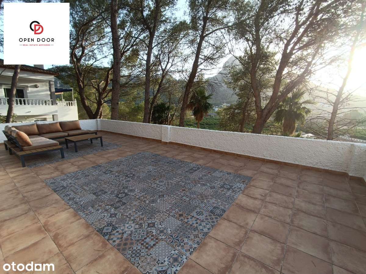 Śródziemnomorska willa marzeń z widokiem na góry-5