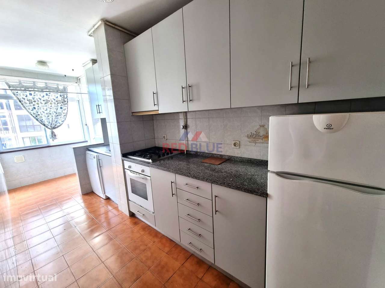 APARTAMENTO T1+1, VISTAS DE MAR, PÓVOA DE VARZIM - Grande imagem: 5/15