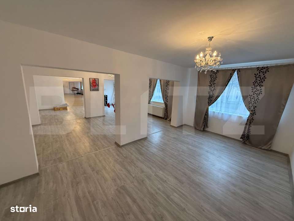 Spatiu comercial , open space 330mp ,orasul Cugir - Imagine principală: 3/10