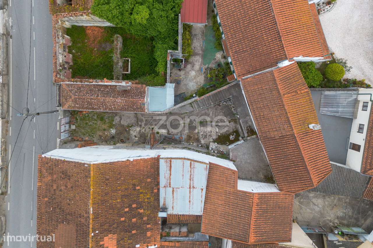 Casa De Habitacao Com Logradouro Fechado Maiorca