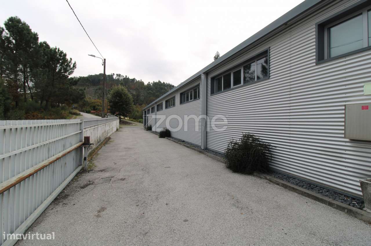 PAVILHÃO c/ 2000m2 FELGUEIRAS-5