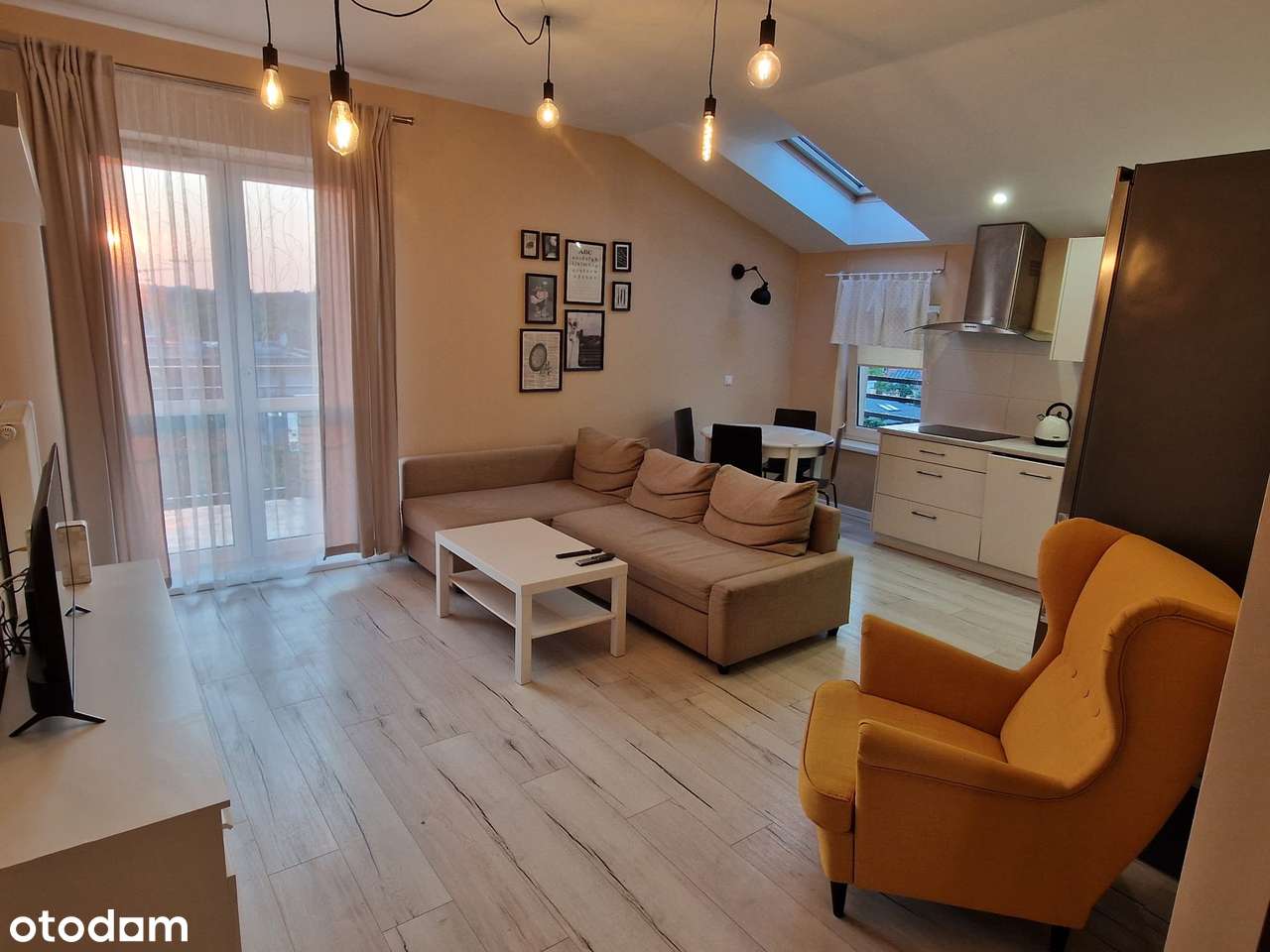 Przestronne 3 pokojowe mieszkanie z balkonem w Ursusie (przy parku).