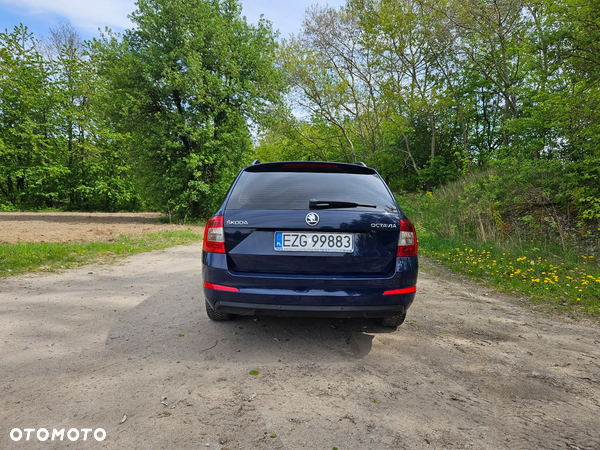 Skoda Octavia 2.0 TDI Ambition DSG - 3