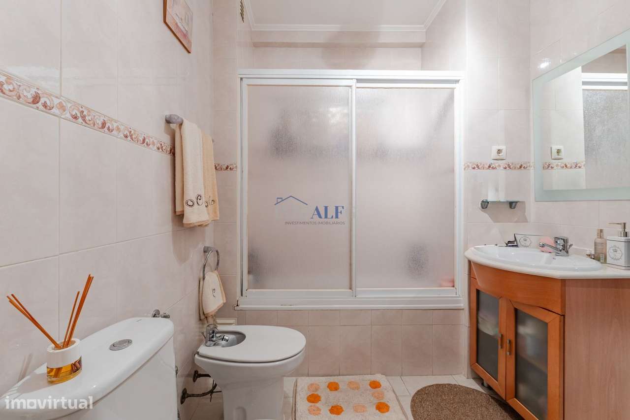 Apartamento T2 no Alto do Seixalinho, Barreiro-14