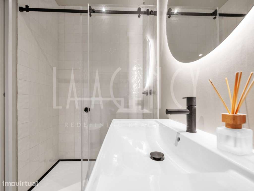 Estúdio T0 Totalmente Equipado e Mobilado-14