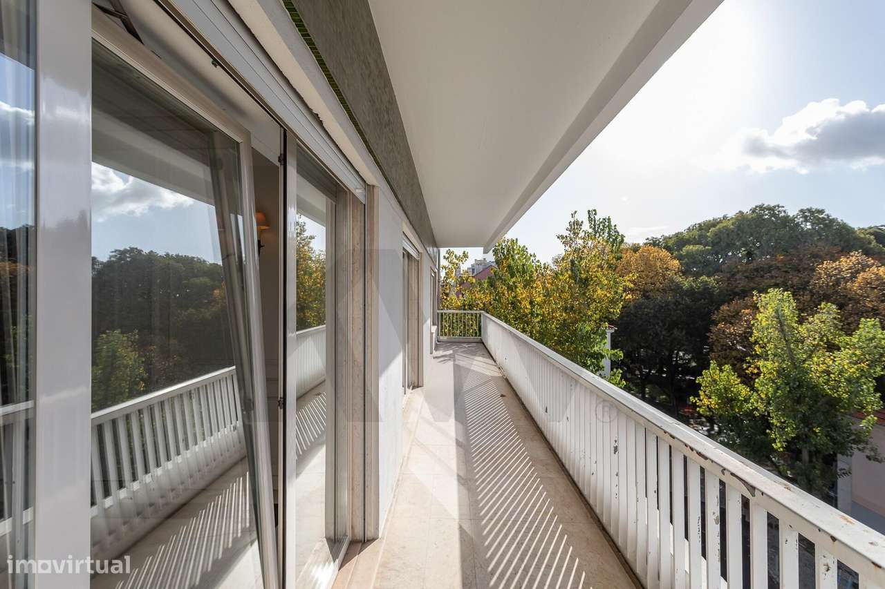 Apartamento T5 + junto ao Jardim das Amoreiras - Arrendamento - Grande imagem: 4/30