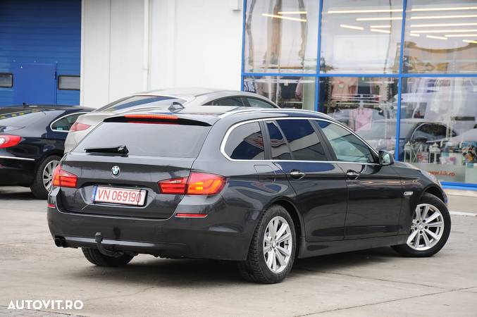 BMW Seria 5 520d Touring Aut. - 4