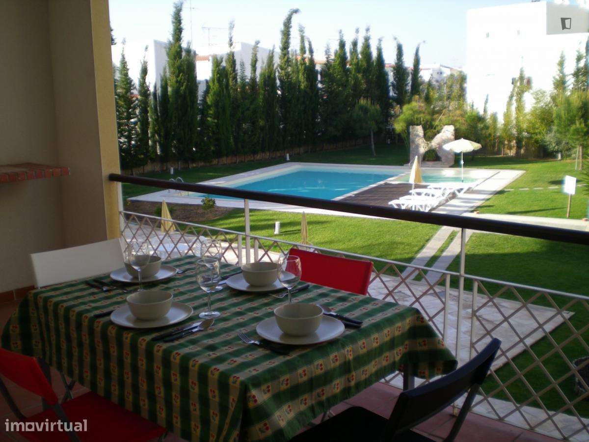 Apartamento com 2 quartos - localizado em Tavira - Grande imagem: 2/10