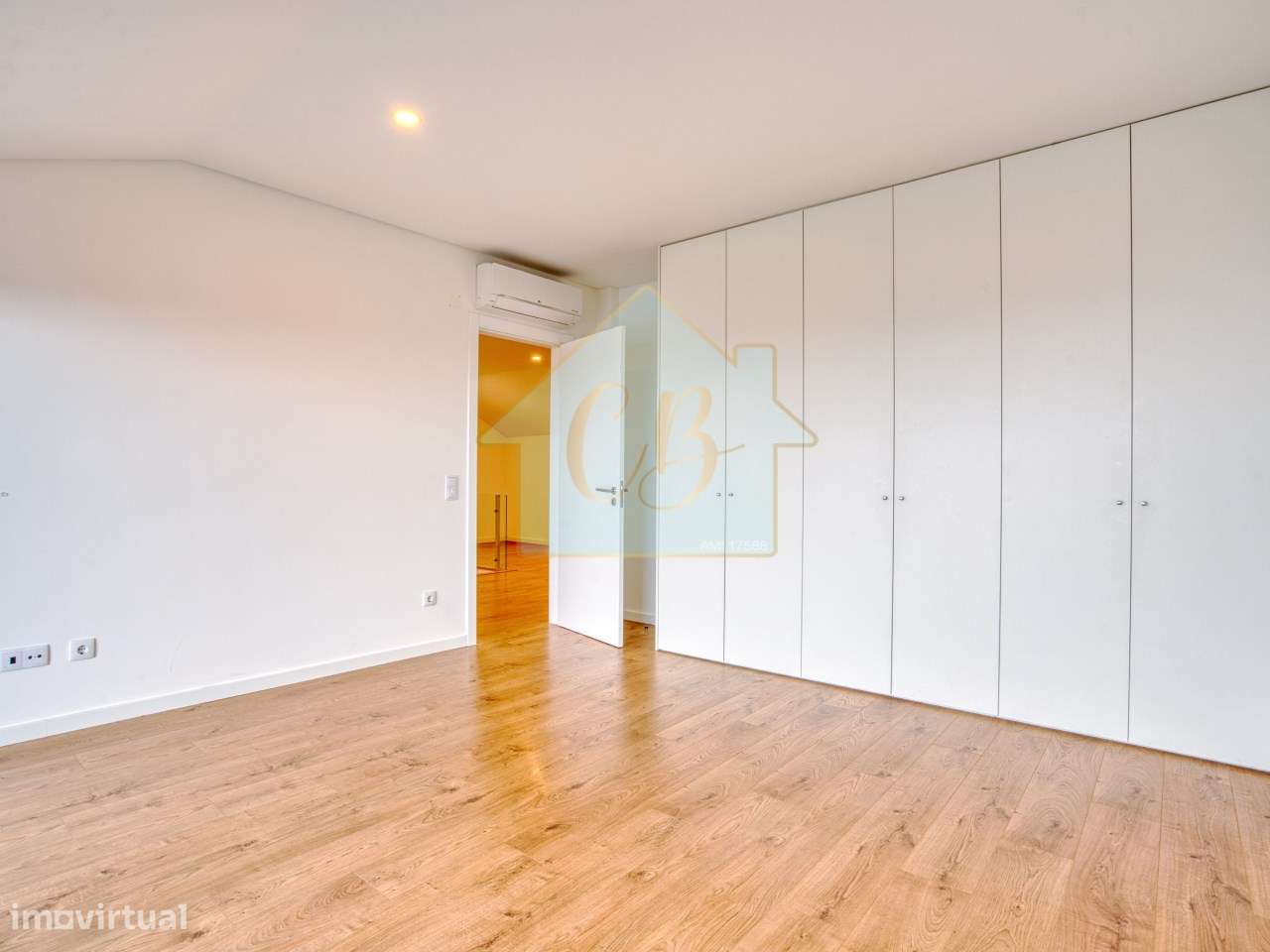 Moradia T4 no Varatojo – Torres Vedras | Terraço panorâmico e garagem-31