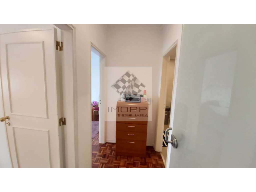 Fantástico Apartamento T2 em Matarraque - São Domingos de Rana-15