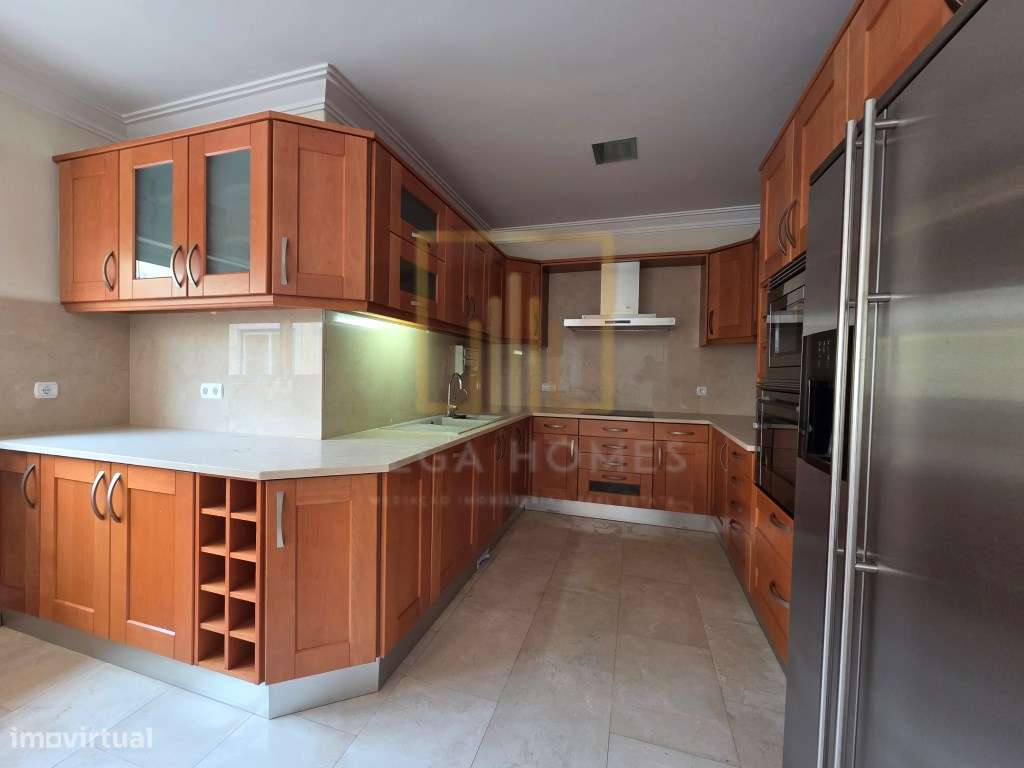 Moradia T5 com piscina + Apartamento T3, em centro de Lagoa (Algarve)-18