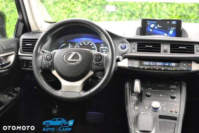 Lexus CT 200h Luxury Line - 34