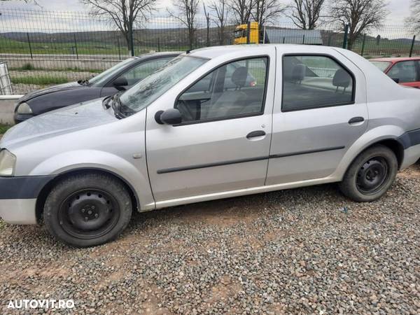 Dezmembrez Dacia Logan 1.6 - 4