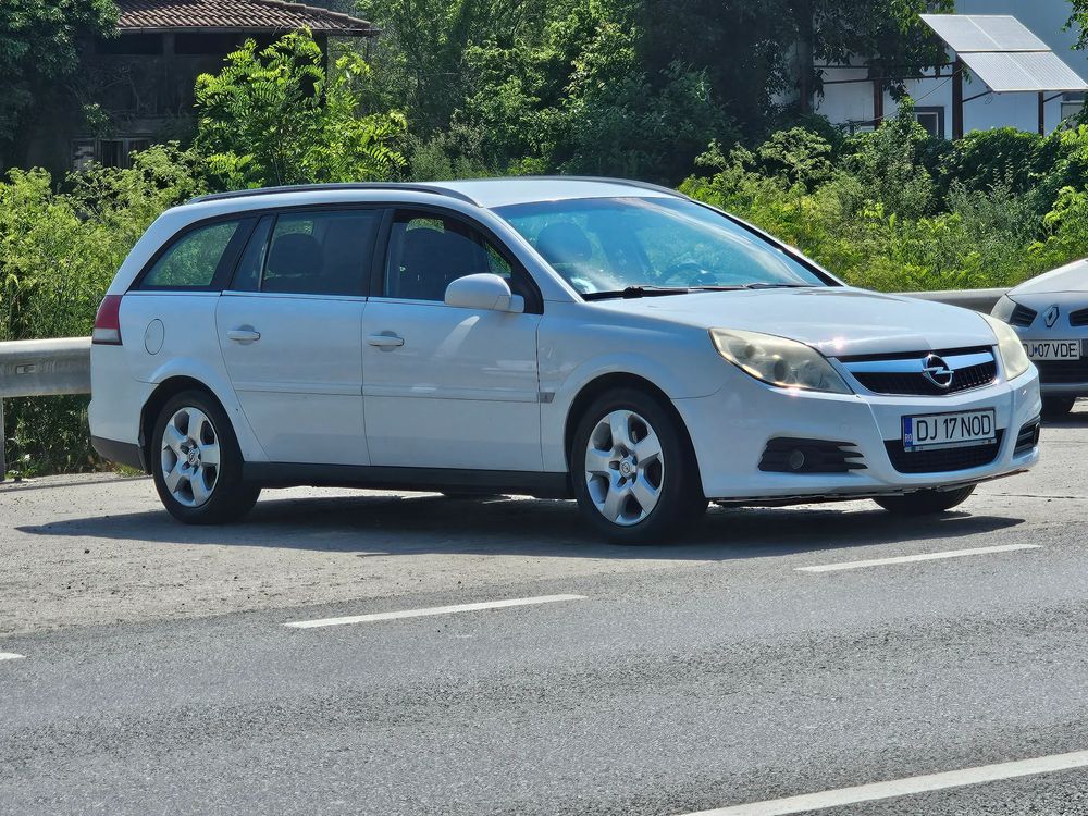Opel Vectra C [2002 - 2008] 1.9 CDTI Essentia 2006
