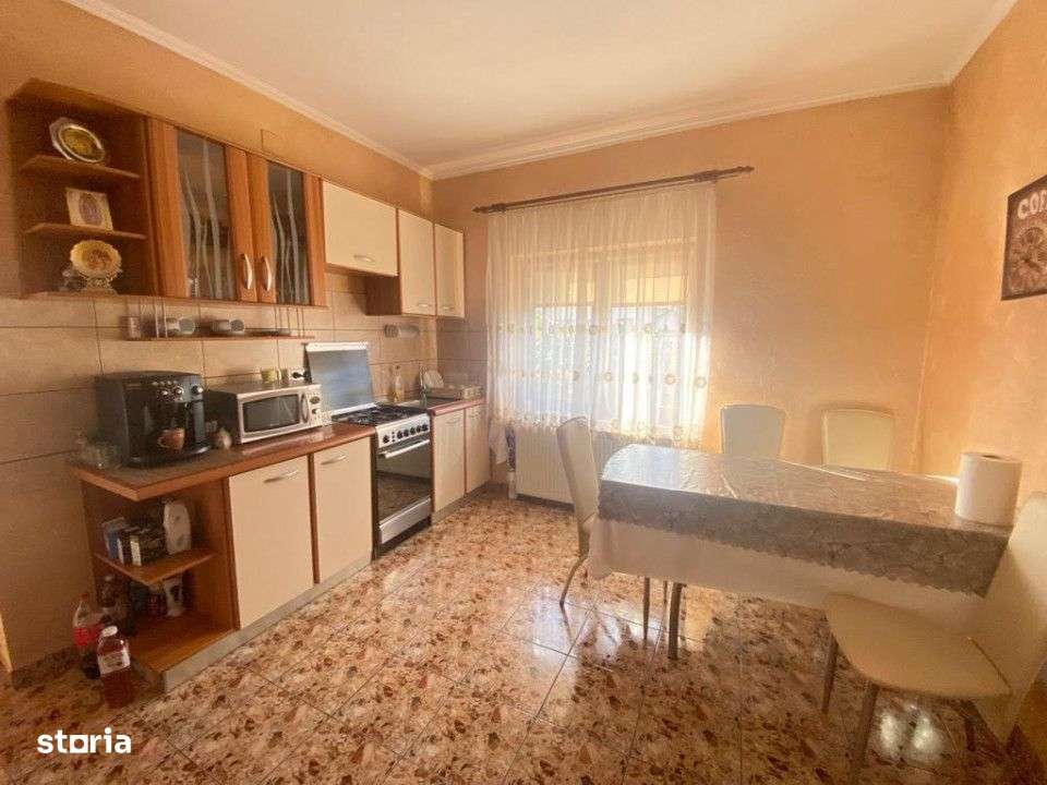 De vanzare, casa cu 3 camere, in Santadrei! - Imagine principală: 1/19