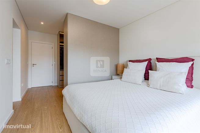 Moradia T3, com jardim e piscina-26