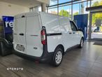 Ford Courier - 12