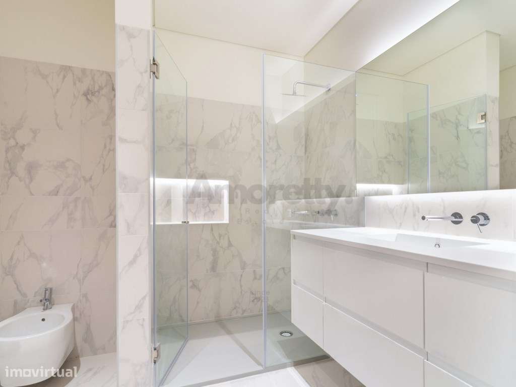 T2 de Luxo Novo com Estacionamento Privativo-8