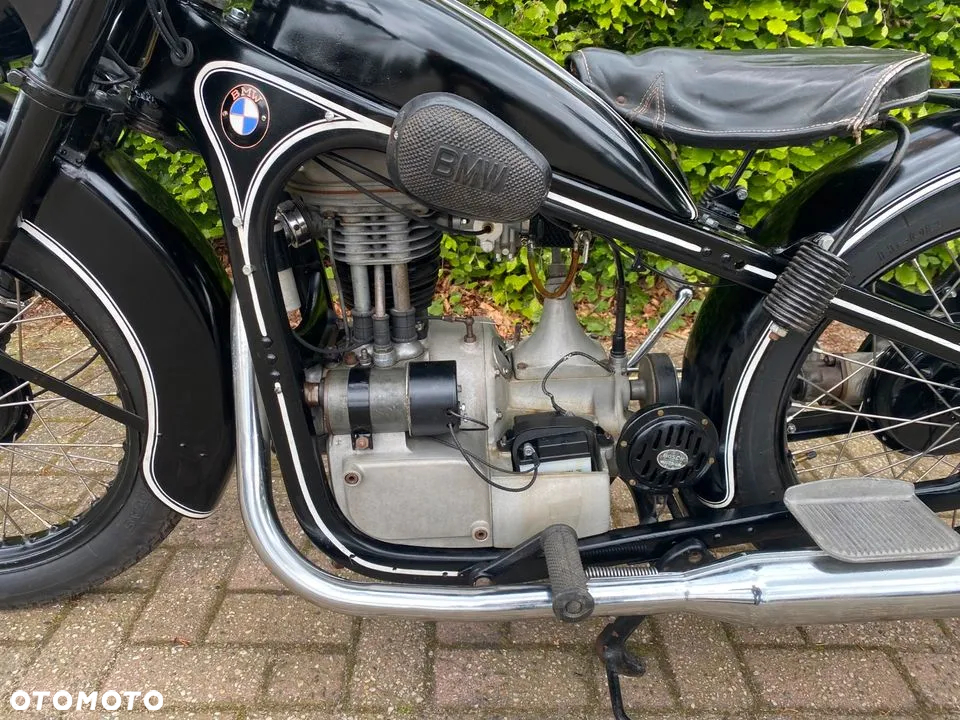 BMW R - 2