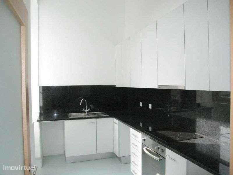 T1 c/garagem, Mobilado e equipado - Grande imagem: 5/9